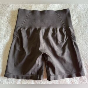 Oner Active Deep Taupe Effortless Shorts Size Small